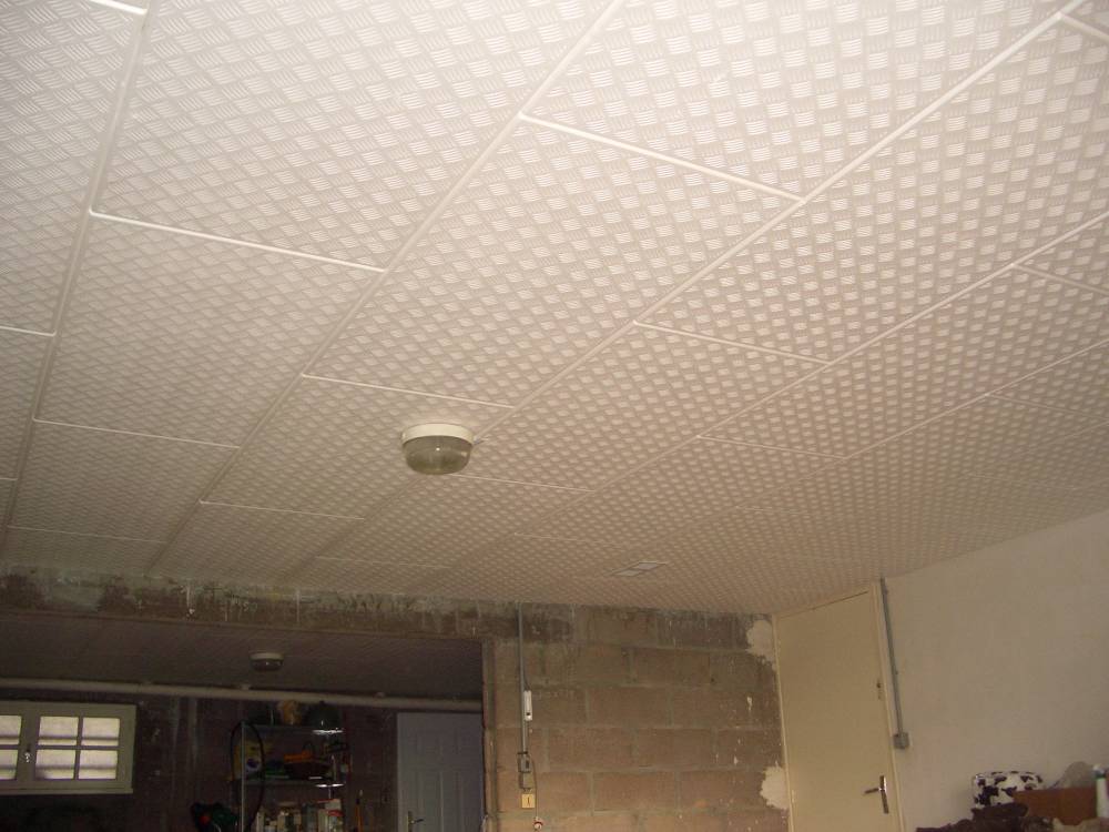 Isolation d'un Plafond de sous-sol à Châteauroux